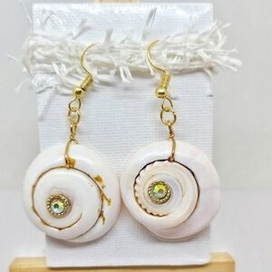 🆕️ Natural Seashell Earrings a1